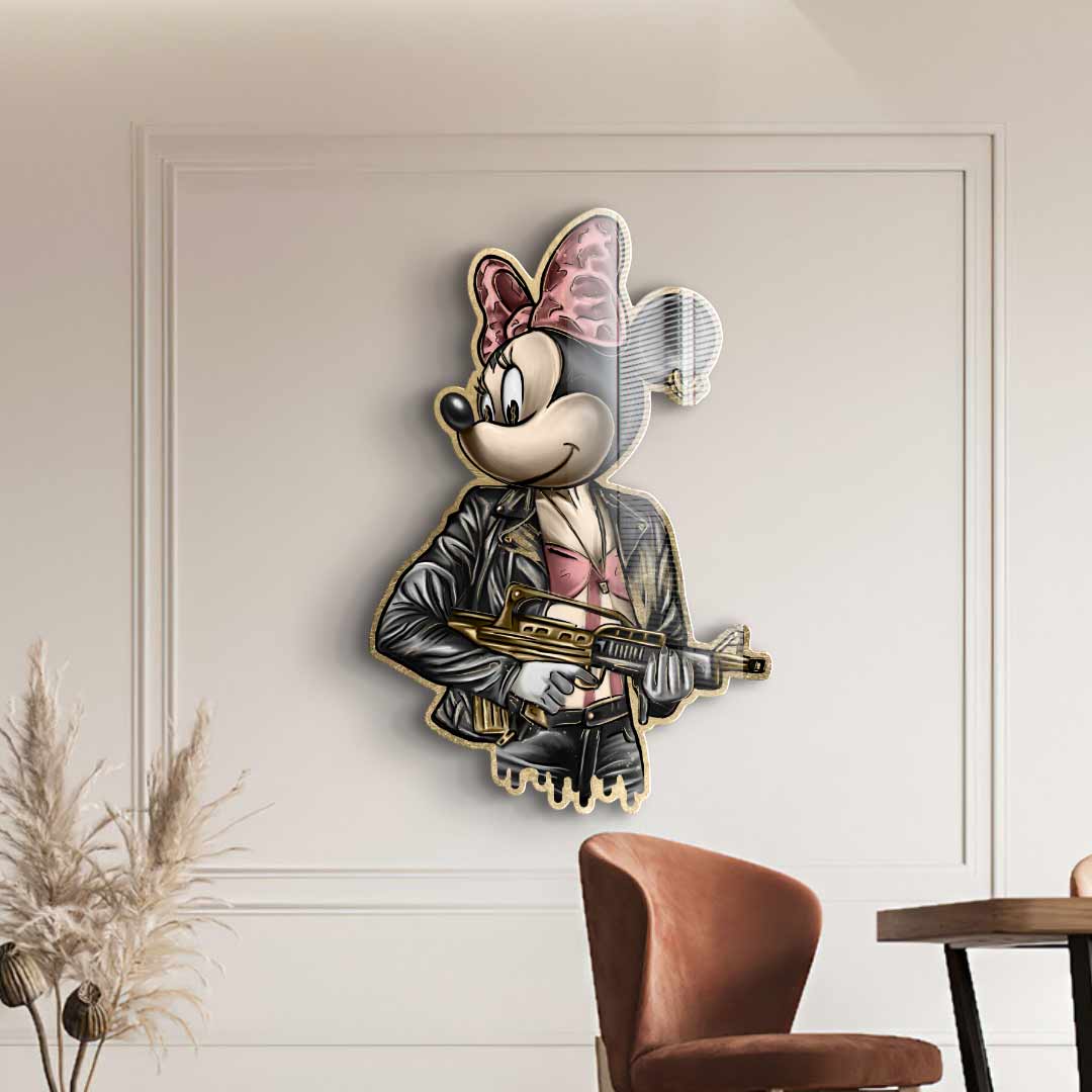 Wall sculpture Gangster Queen - gold leaf